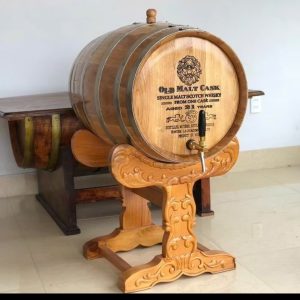 Mặt thùng được lắp vòi crom cao cấp chống han rỉ