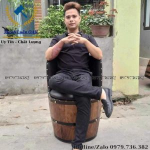 Bộ bàn ghế gỗ được nhiều người quan tâm