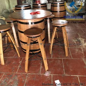 Bộ bàn ghế gỗ sồi trang trí quán cafe